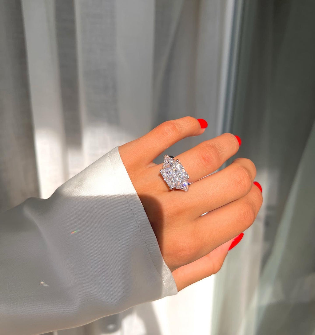 Delina Crystal