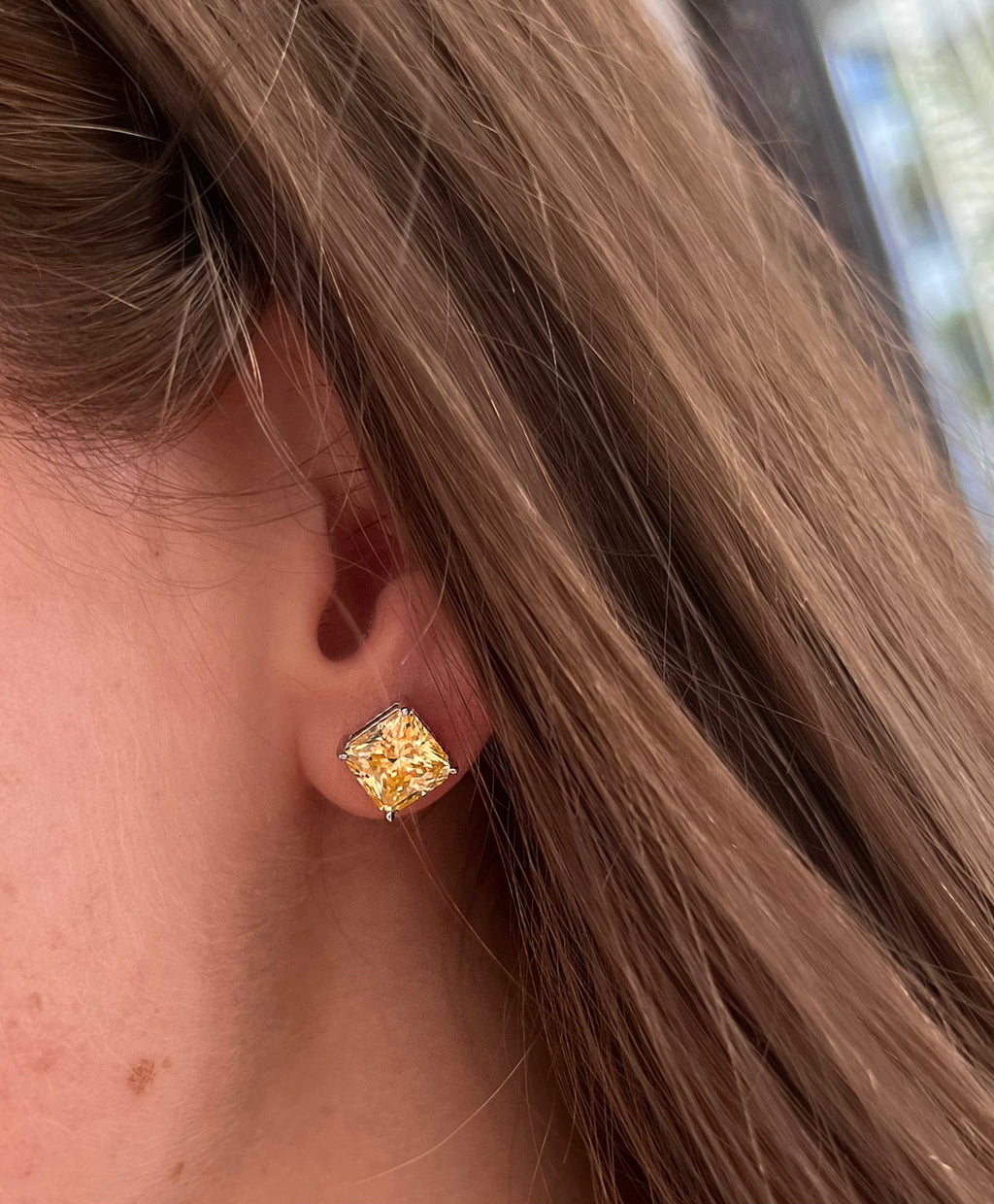 Soleil Studs